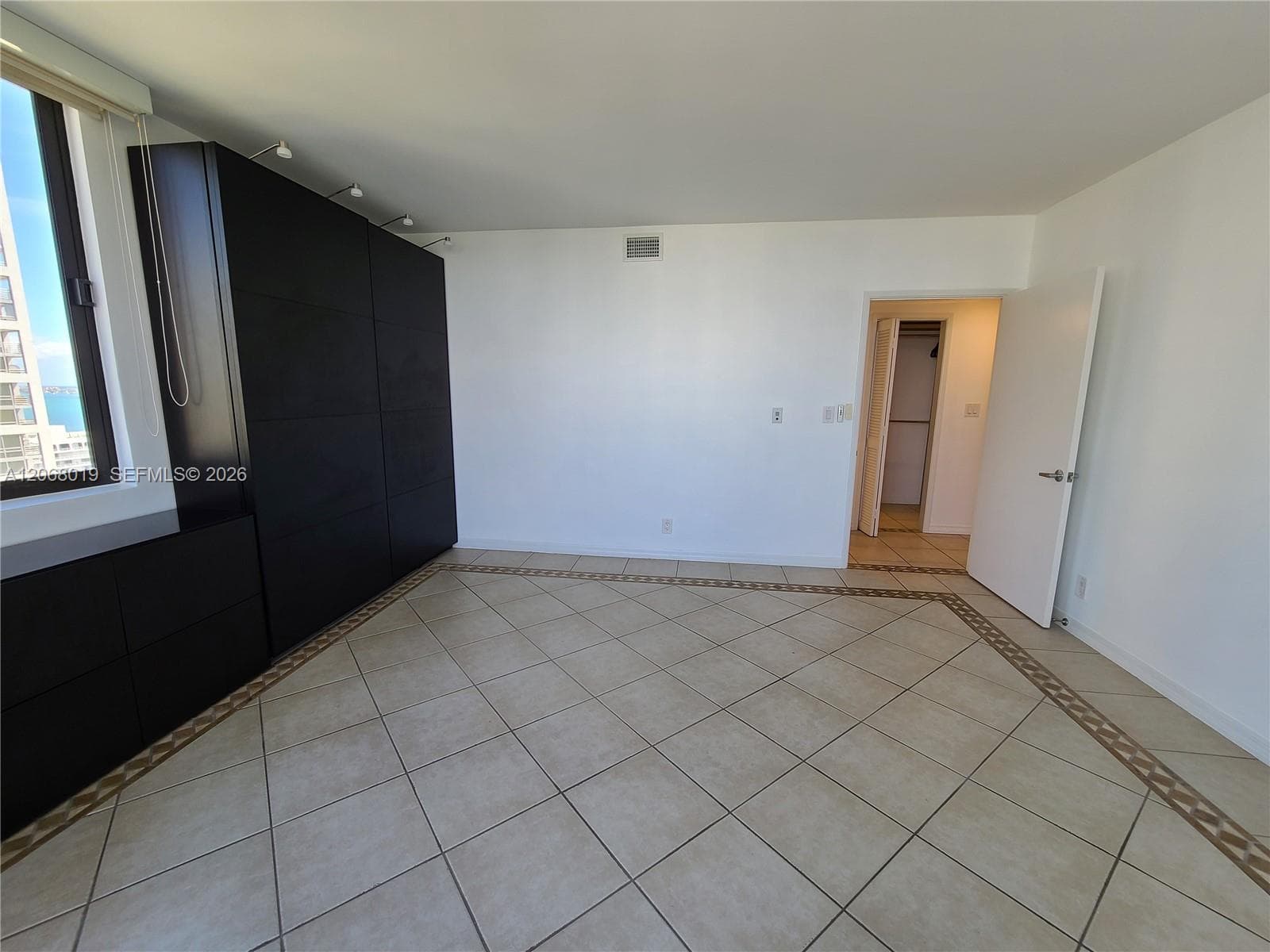 1581 Brickell Ave 2- Prking 1907 photo 23
