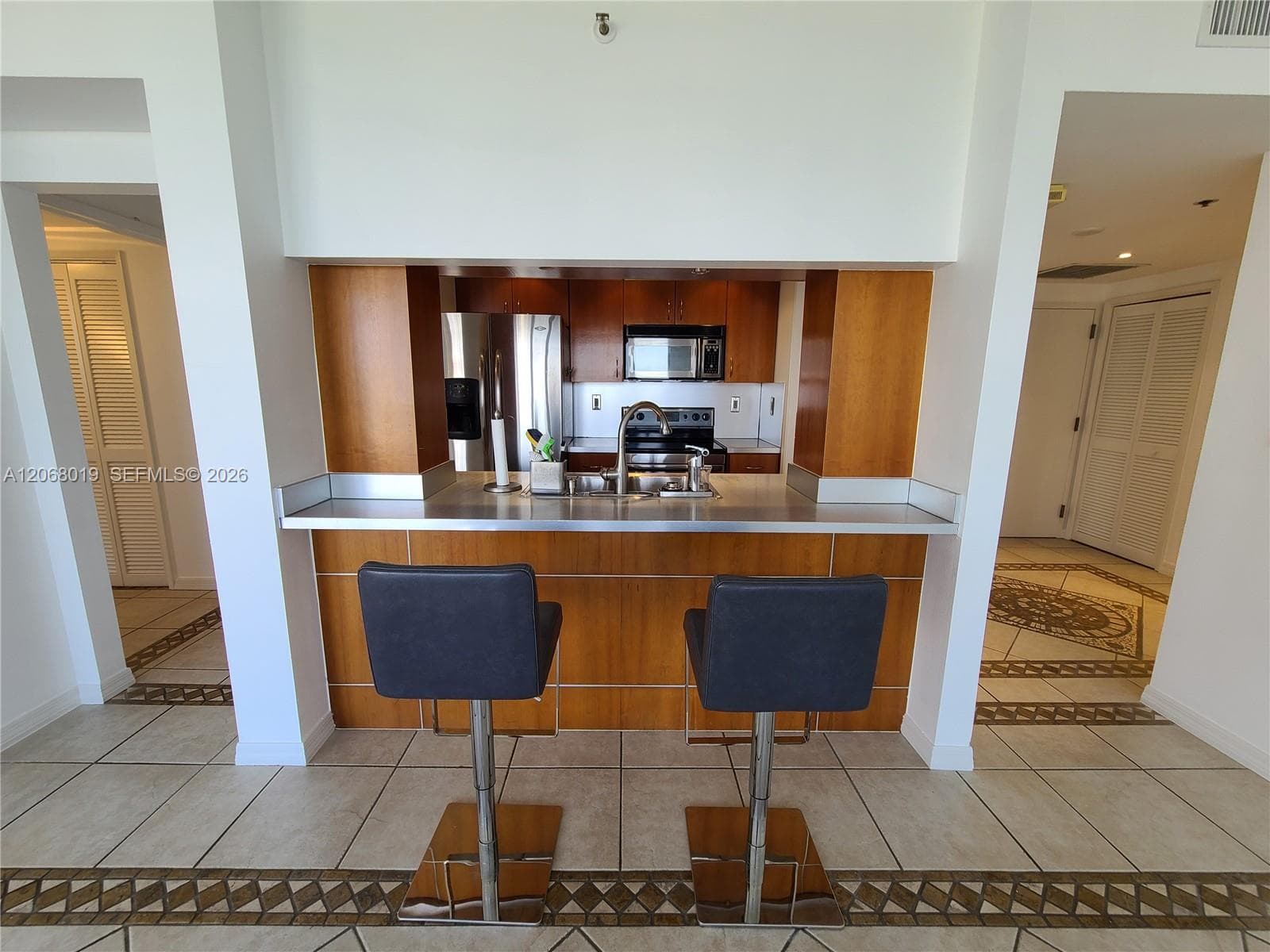 1581 Brickell Ave 2- Prking 1907 photo 11