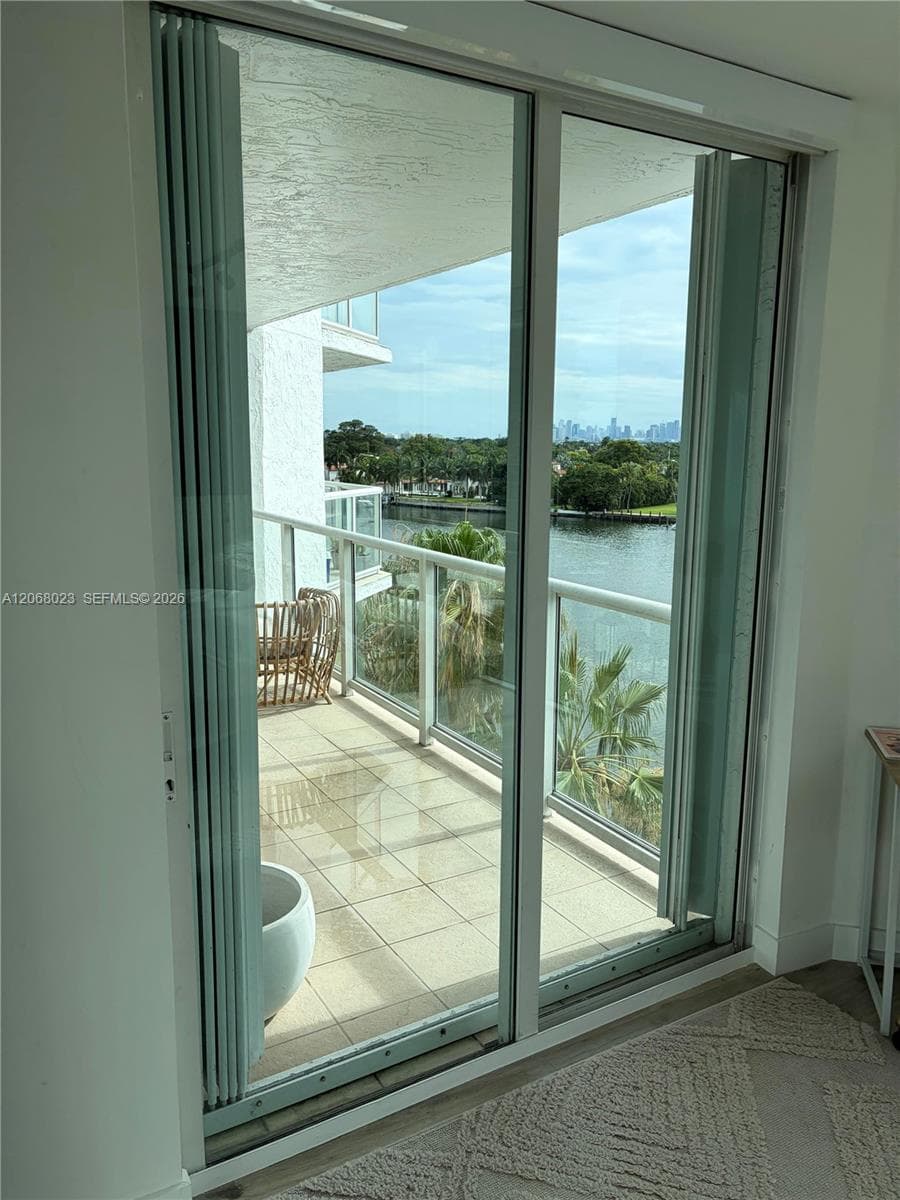 5900 Collins Ave 702 photo 16