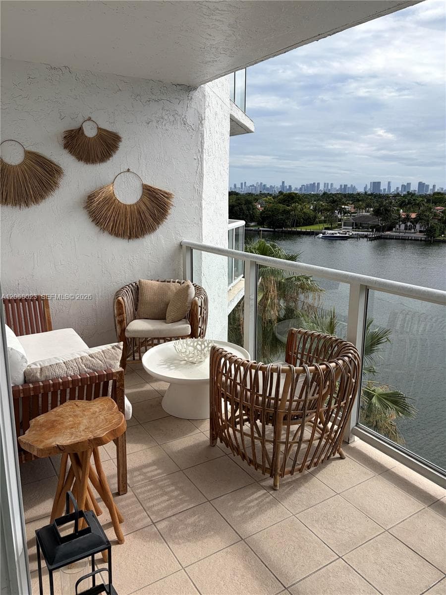 5900 Collins Ave 702 photo 9