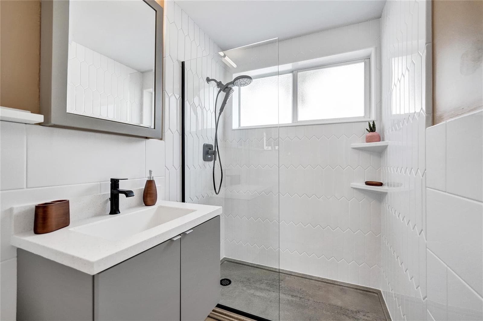 425 BAYSHORE Drive 41 photo 16