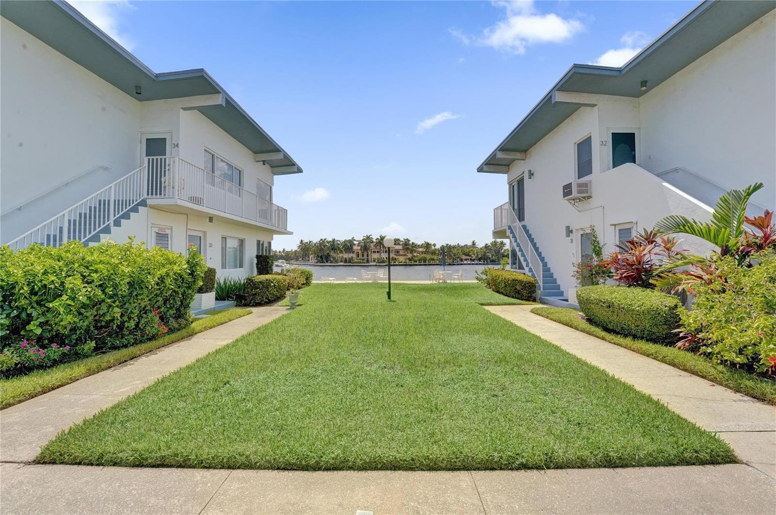 425 BAYSHORE Drive 41 photo 18