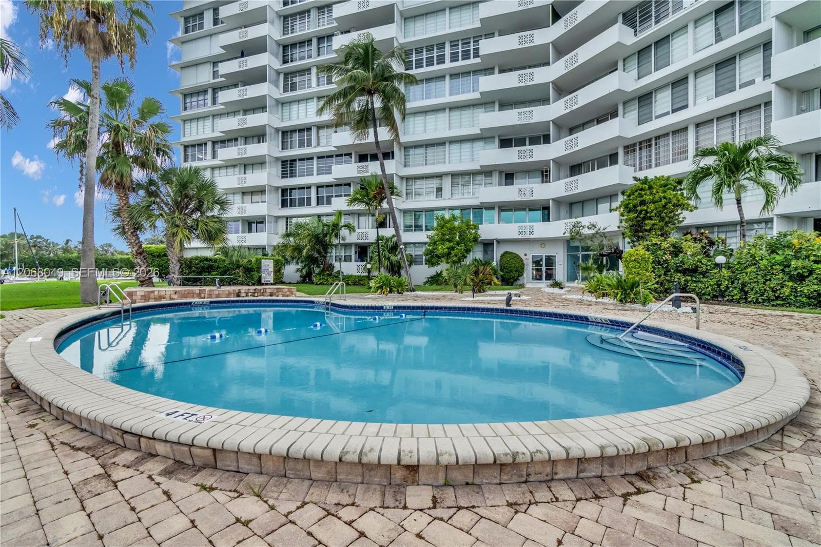 9101 E Bay Harbor Dr 706 photo 20