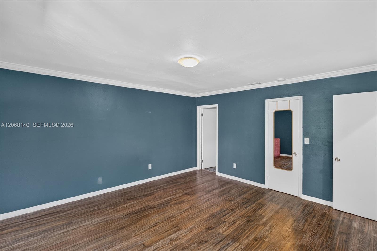 6815 Edgewater Dr 301 photo 22