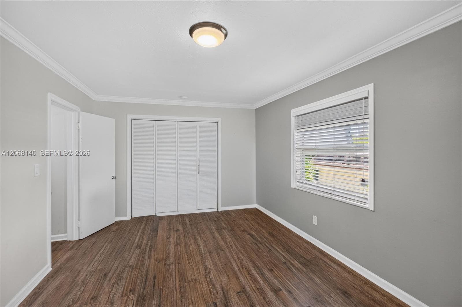 6815 Edgewater Dr 301 photo 25