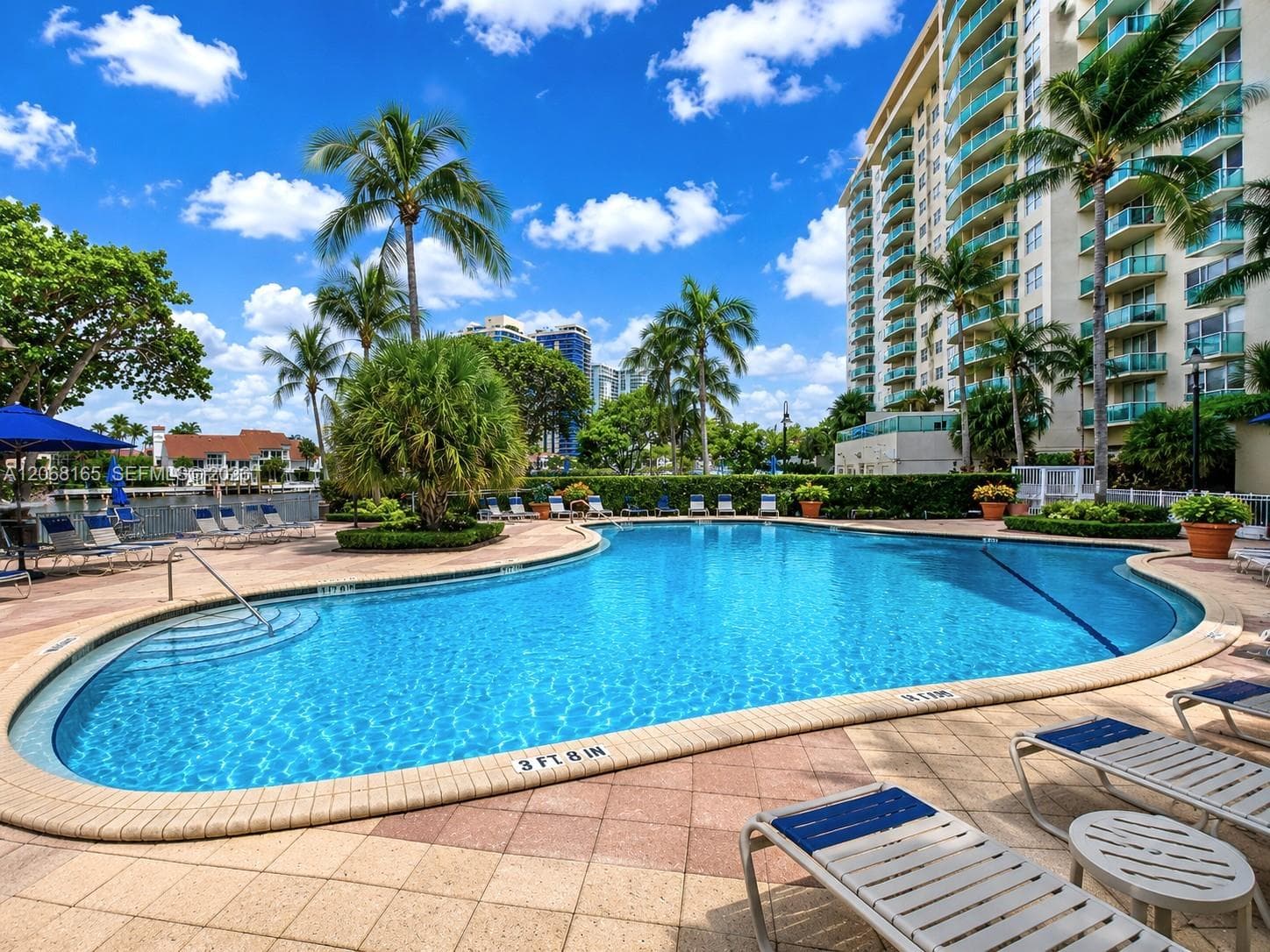 19390 Collins Ave 1210 photo 24