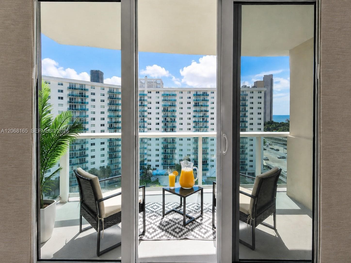 19390 Collins Ave 1210 photo 8