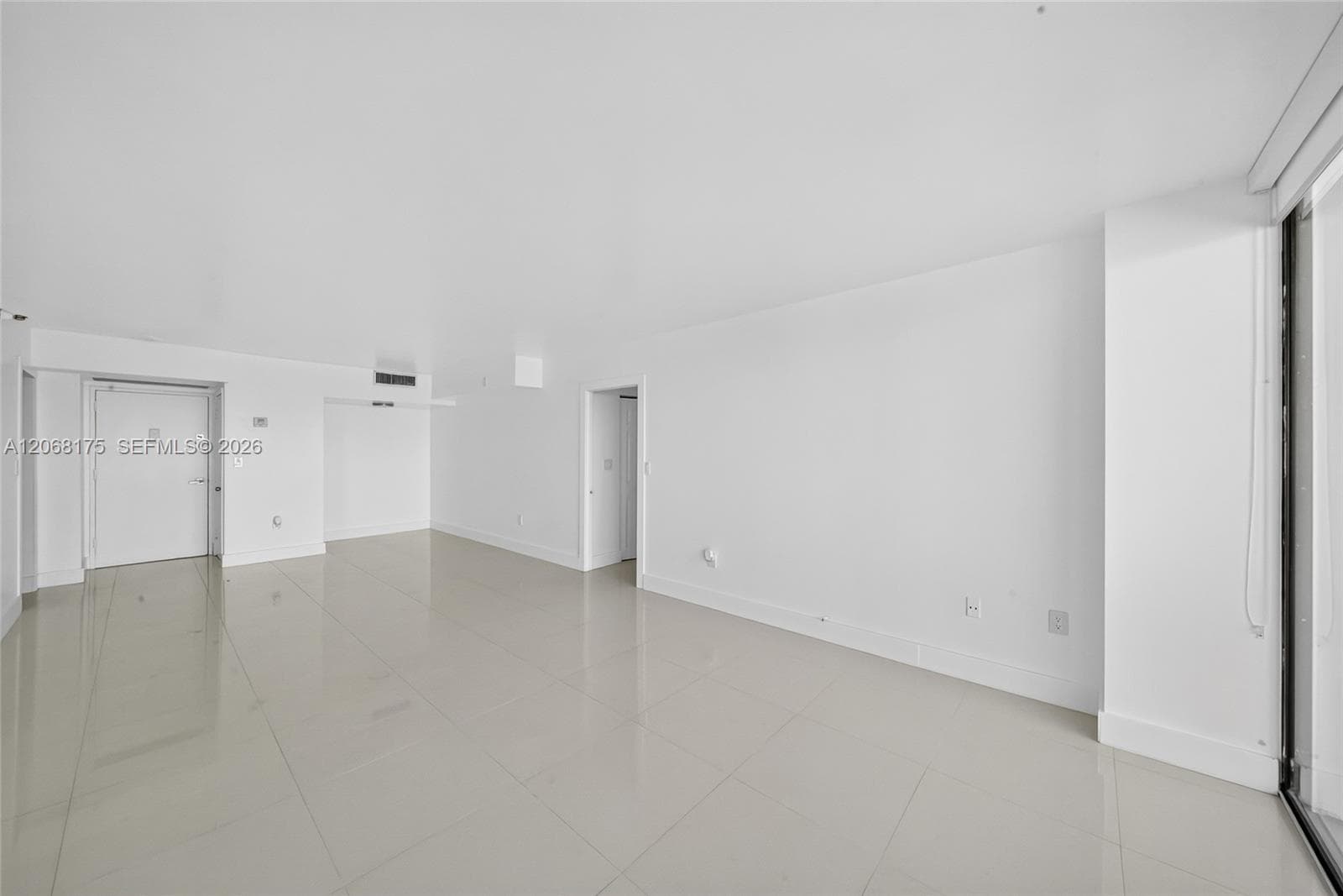 20505 E Country Club Dr 2132 photo 11