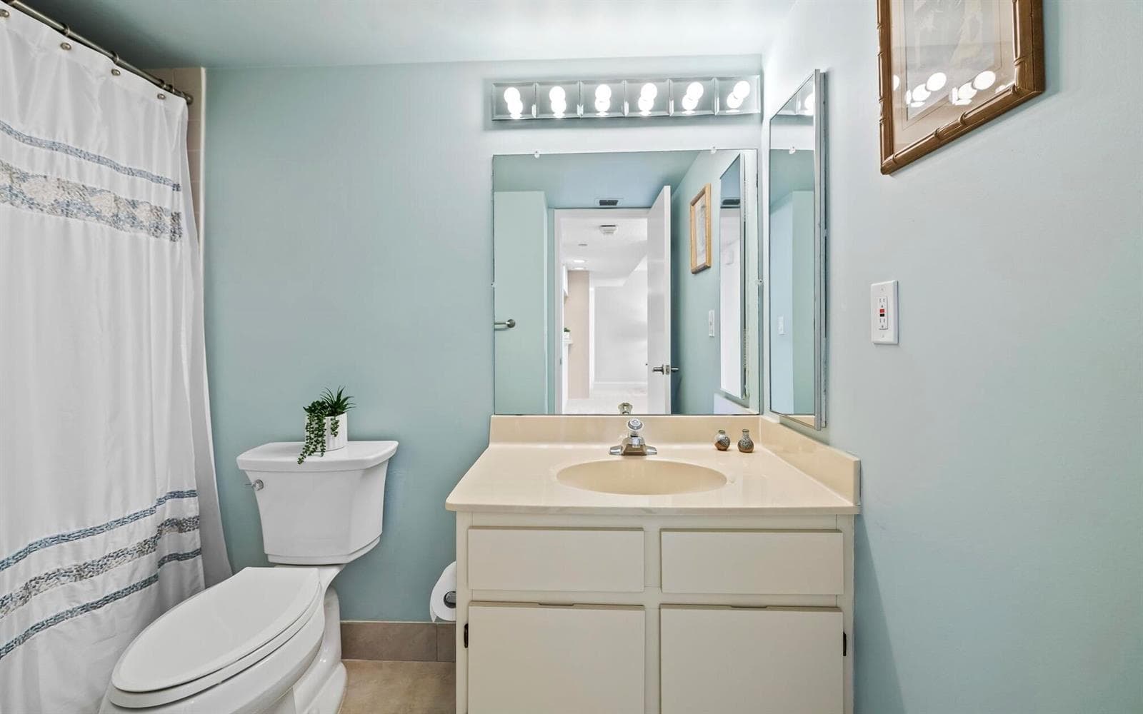 3420 S Ocean Boulevard 8W photo 25