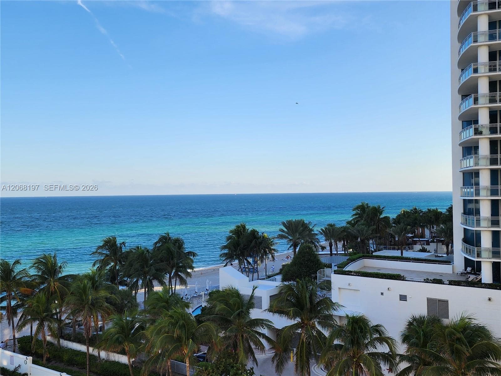 3505 S Ocean Dr 716 photo 1