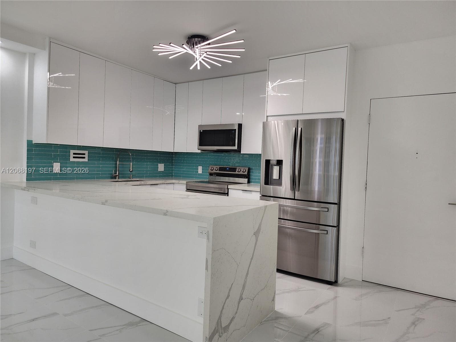 3505 S Ocean Dr 716 photo 5