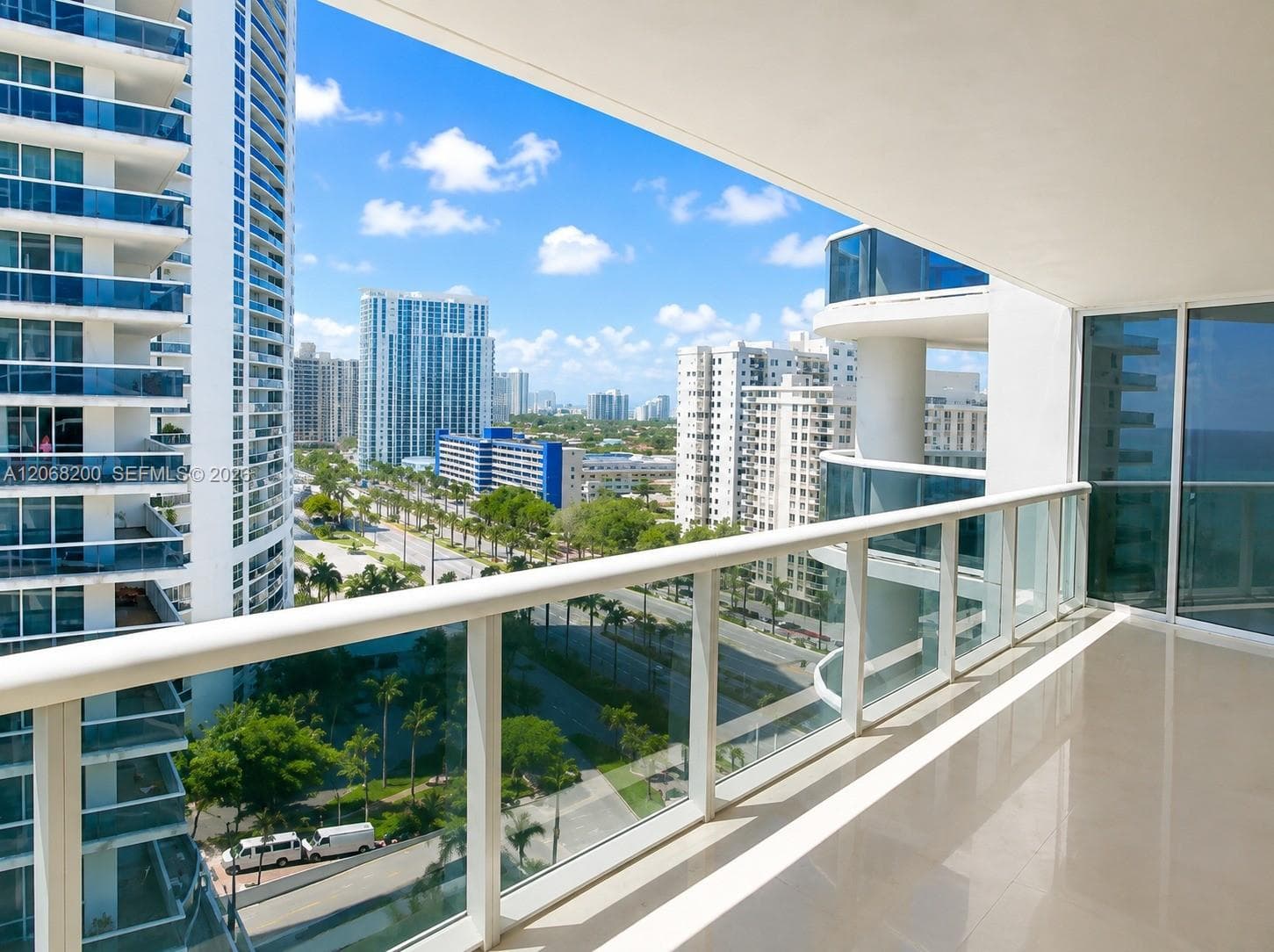1800 S Ocean Dr 1405 photo 3