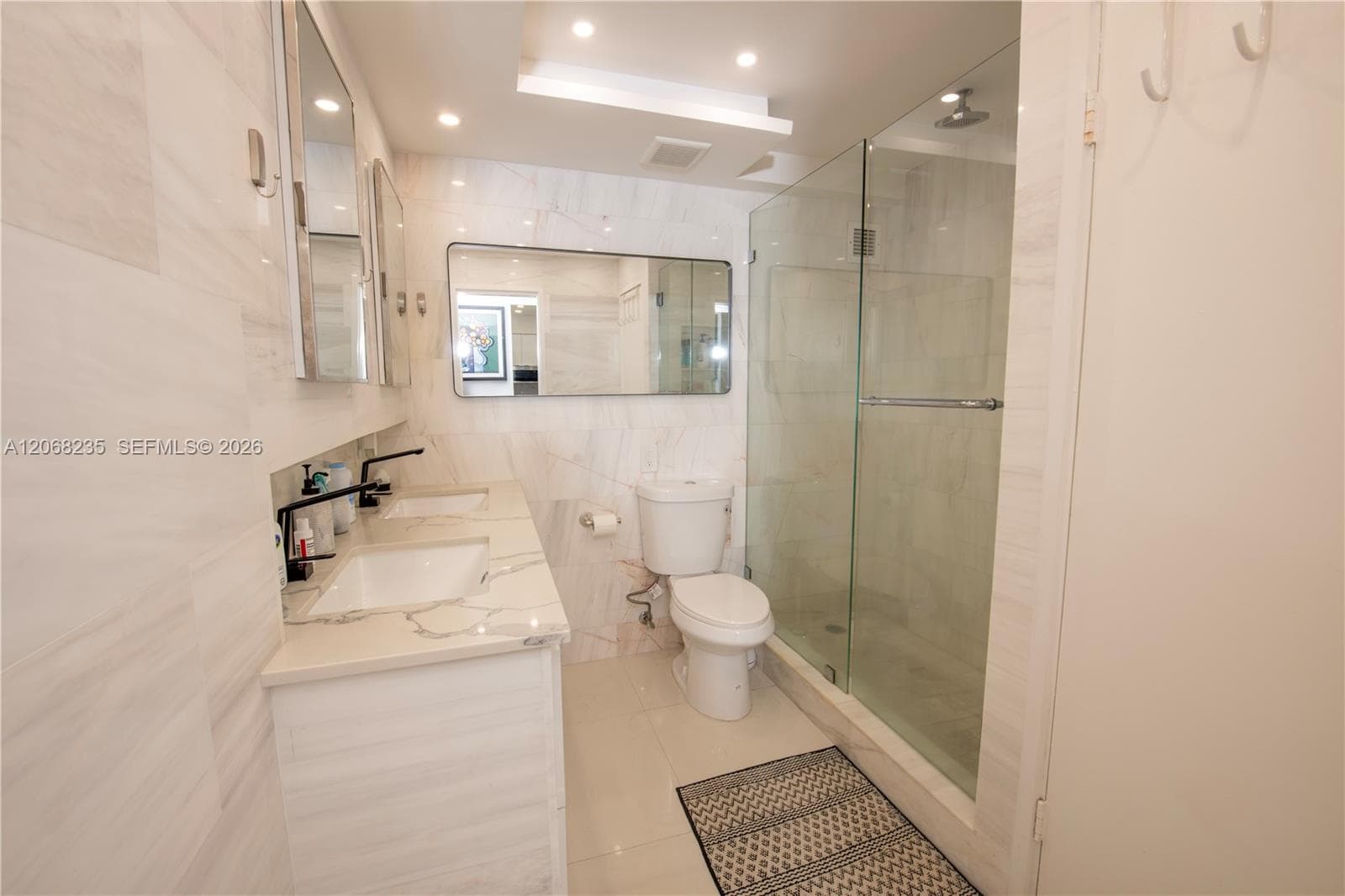 401 Ocean Dr 303 photo 13