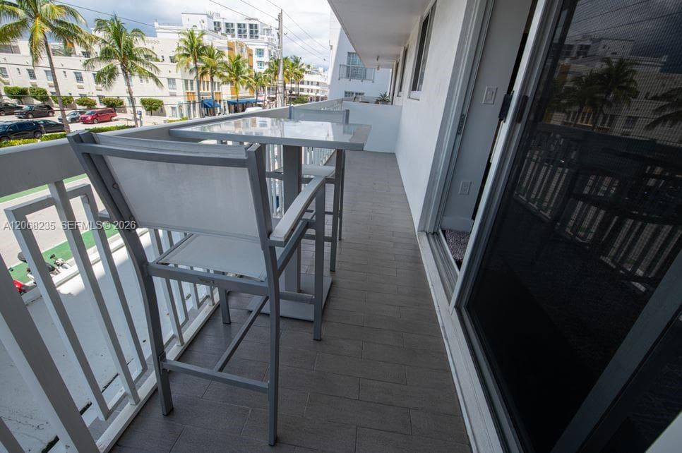 401 Ocean Dr 303 photo 10