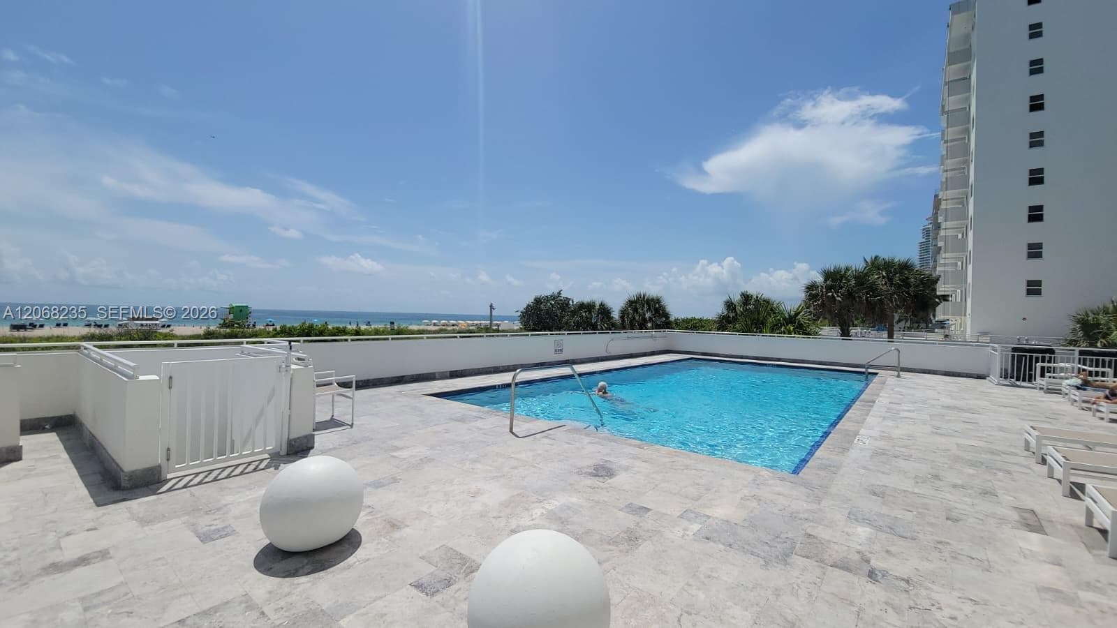 401 Ocean Dr 303 photo 15