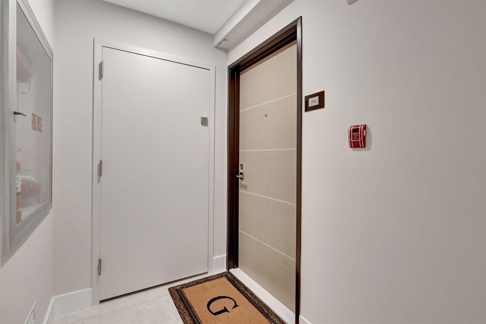 5460 N Ocean Drive 7a photo 1
