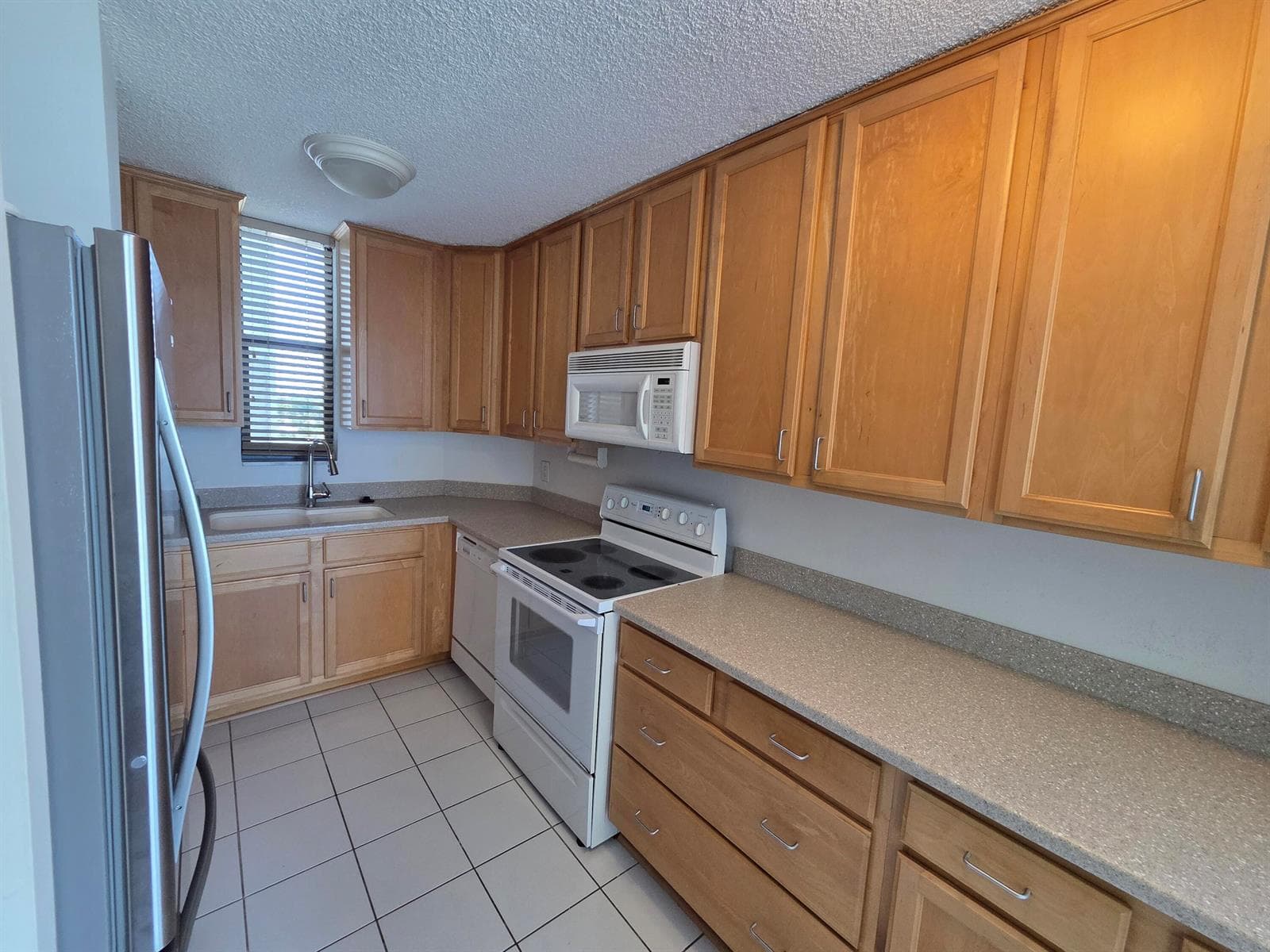 1000 S Ocean Boulevard 9J photo 6