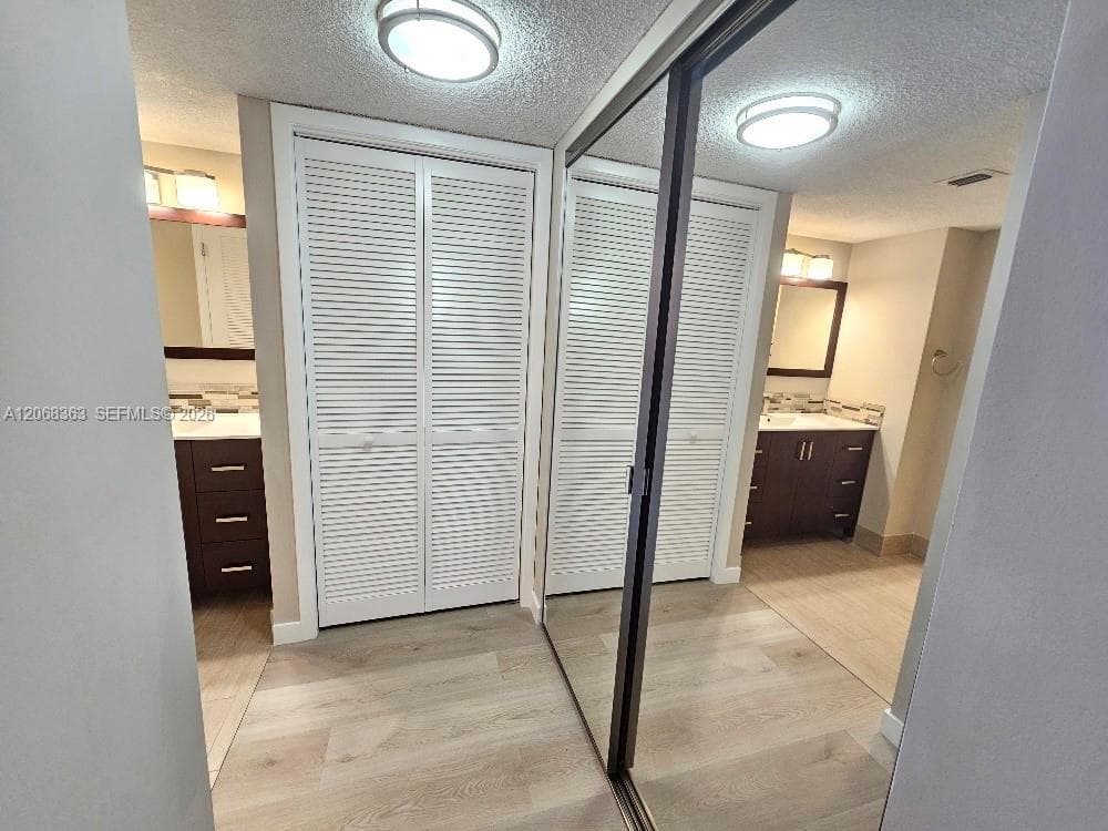18081 Biscayne Blvd 1702 photo 7