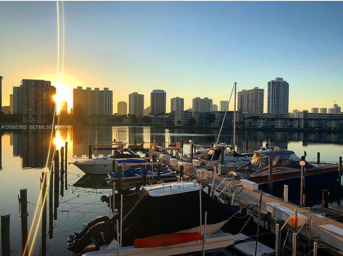 18081 Biscayne Blvd 1702 photo 18