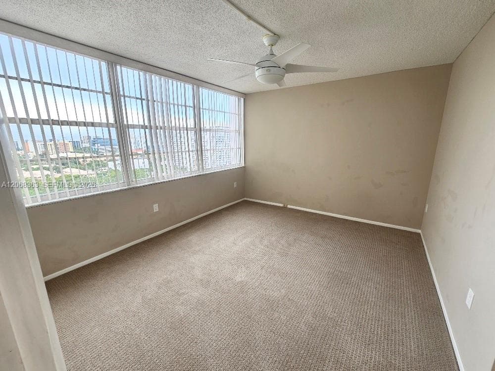 18081 Biscayne Blvd 1702 photo 11
