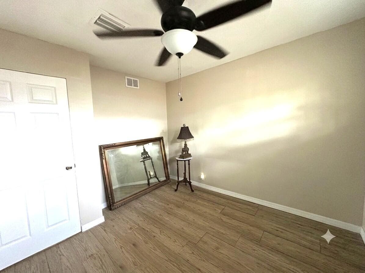 1764 W MIDWAY photo 21
