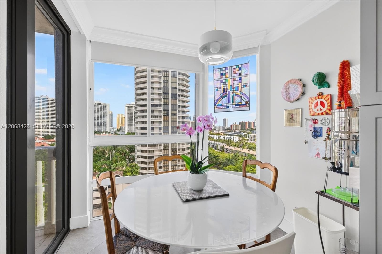 1000 Island Blvd 1204 photo 16