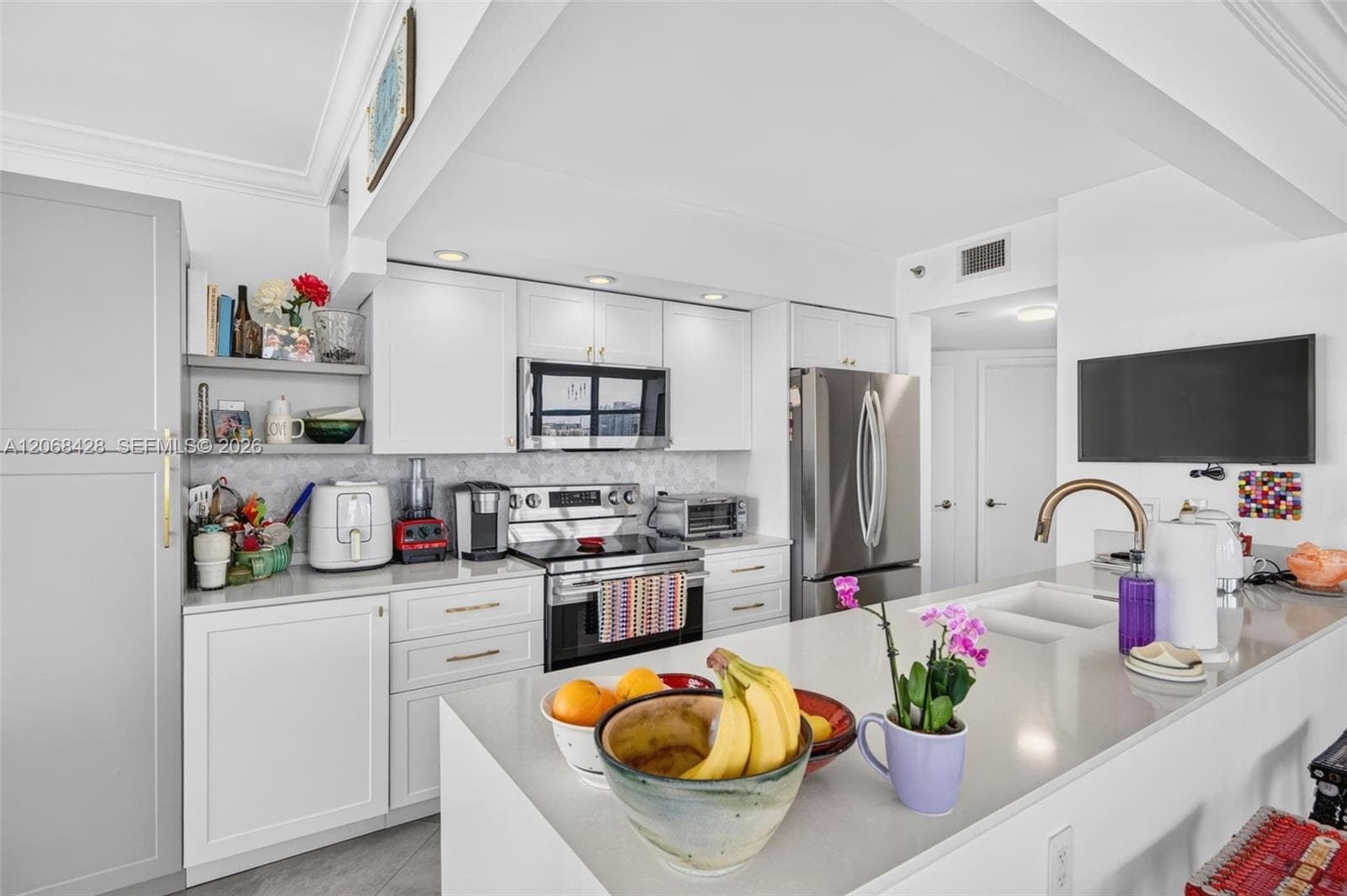 1000 Island Blvd 1204 photo 12