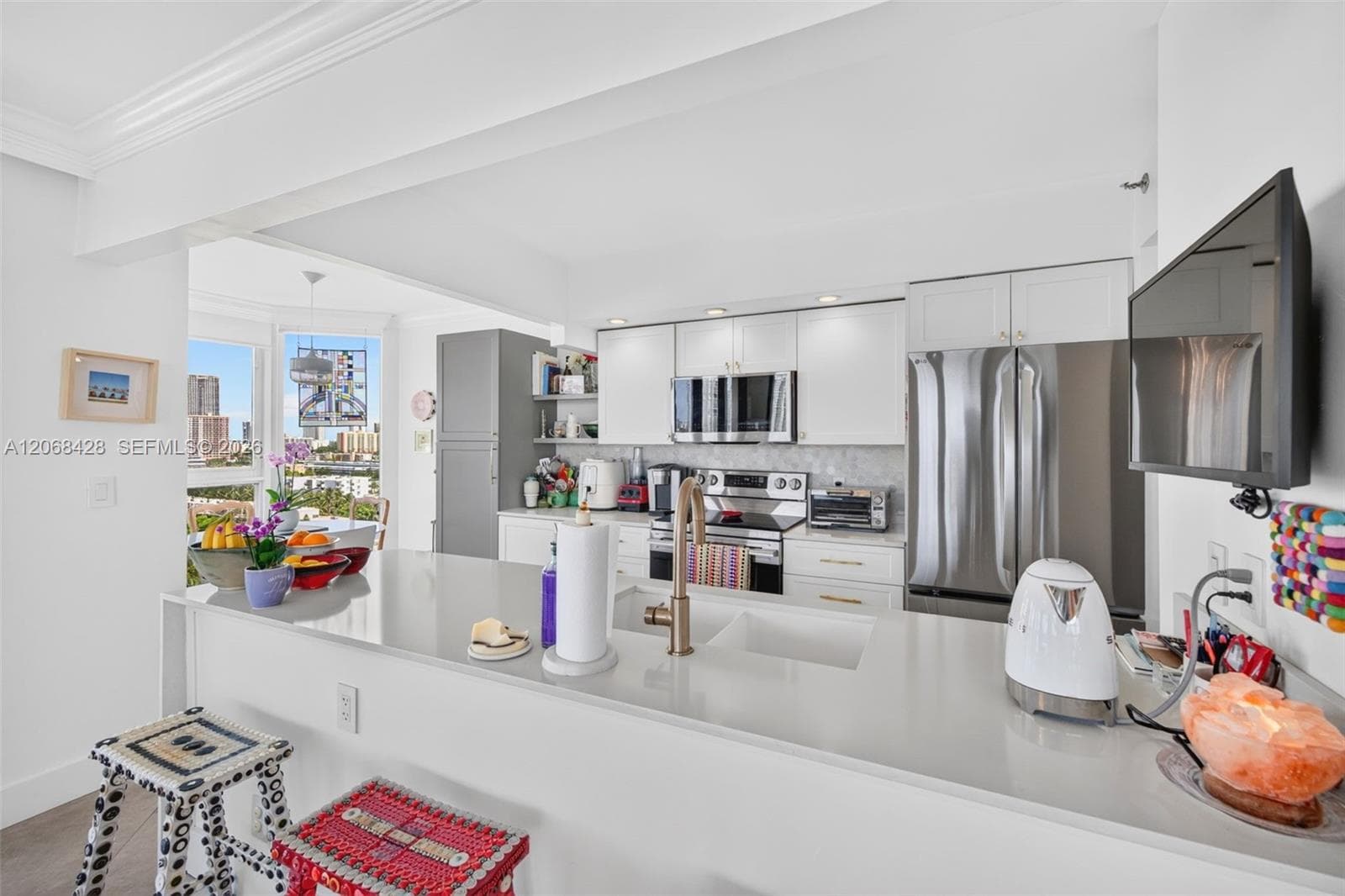 1000 Island Blvd 1204 photo 11