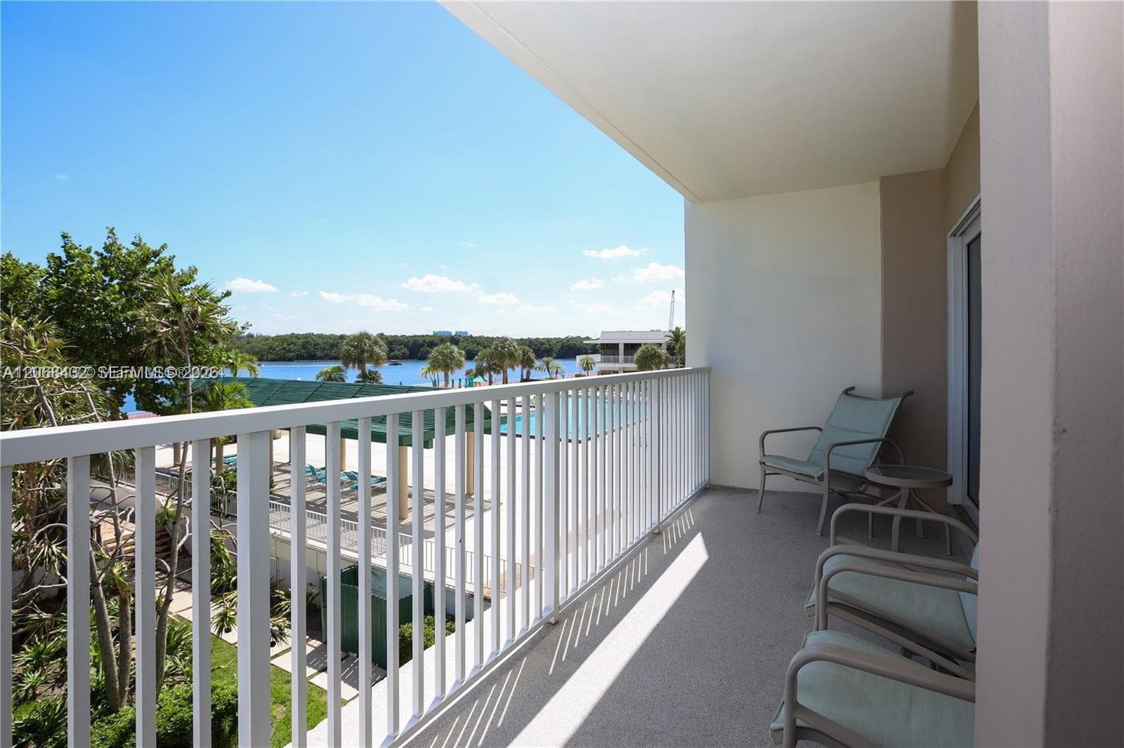 300 Bayview Dr 216 photo 22