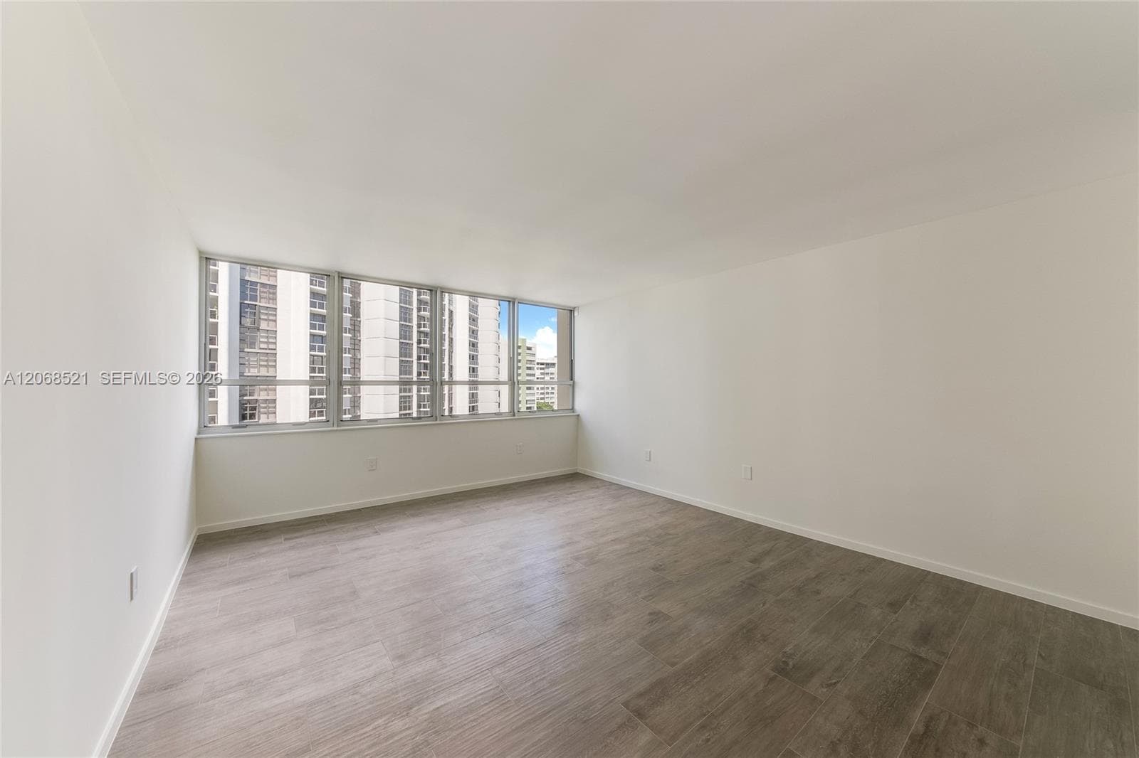 11 Island Ave 1111 photo 13