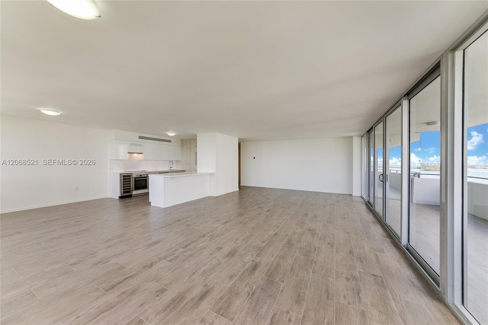 11 Island Ave 1111 photo 3