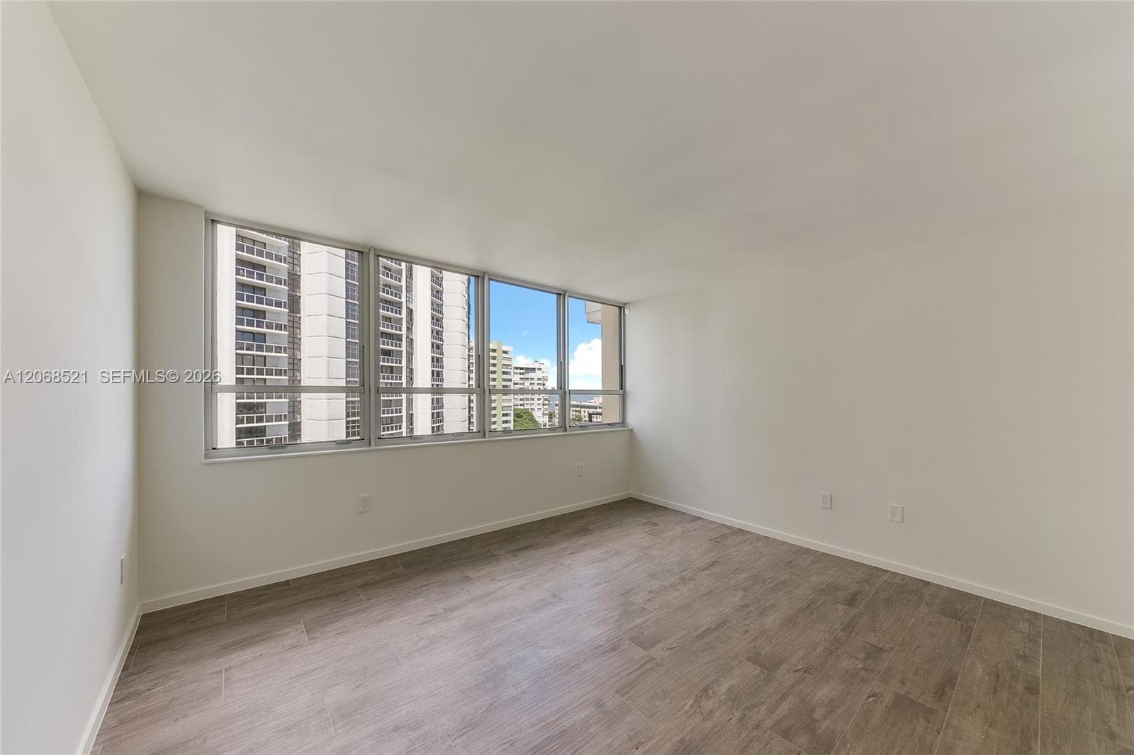 11 Island Ave 1111 photo 11