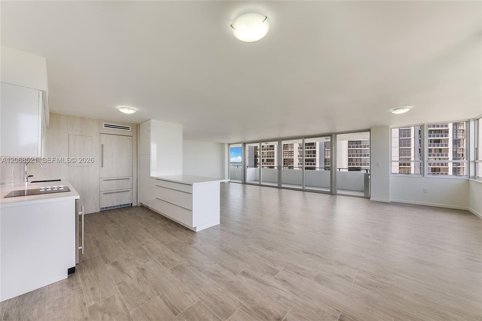11 Island Ave 1111 photo 4
