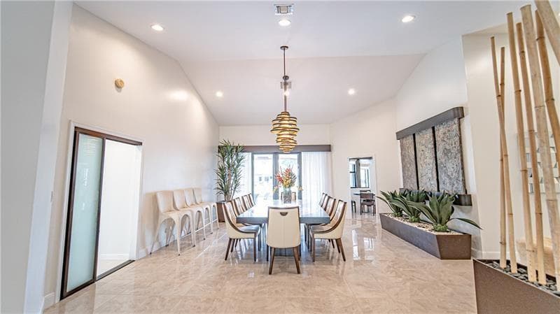50 BAY COLONY Drive photo 6