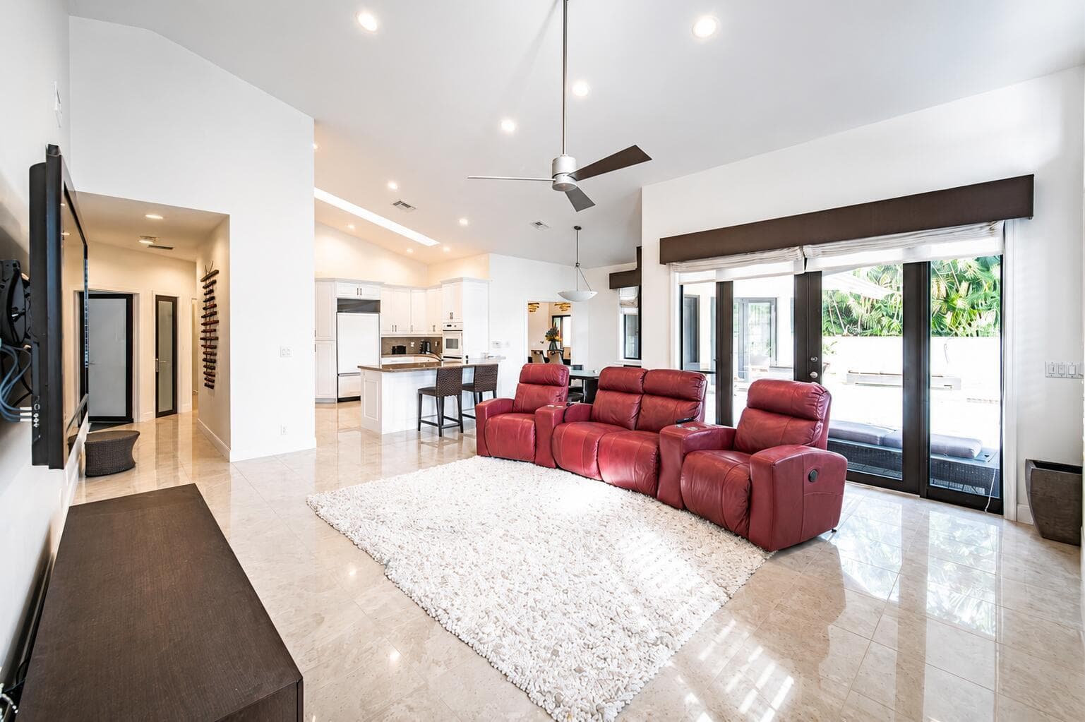 50 BAY COLONY Drive photo 8