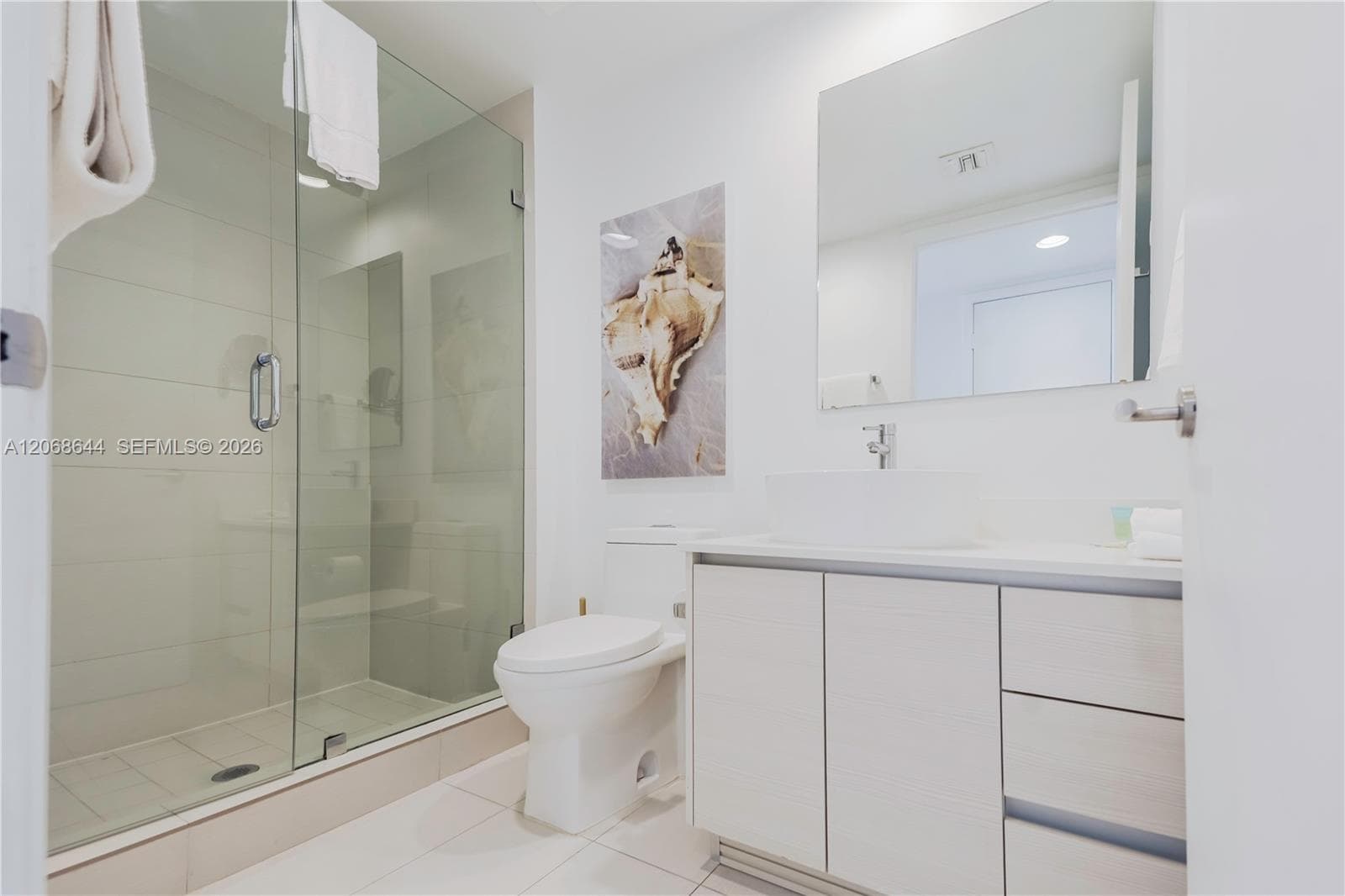 2602 E Hallandale Beach Blvd R1905 photo 13