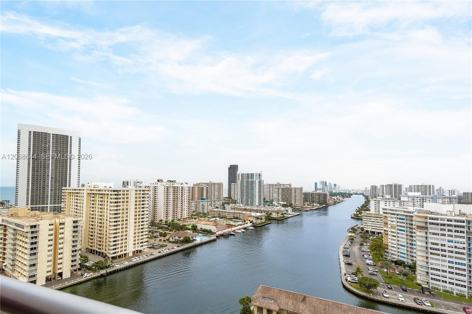 2602 E Hallandale Beach Blvd R1905 photo 16