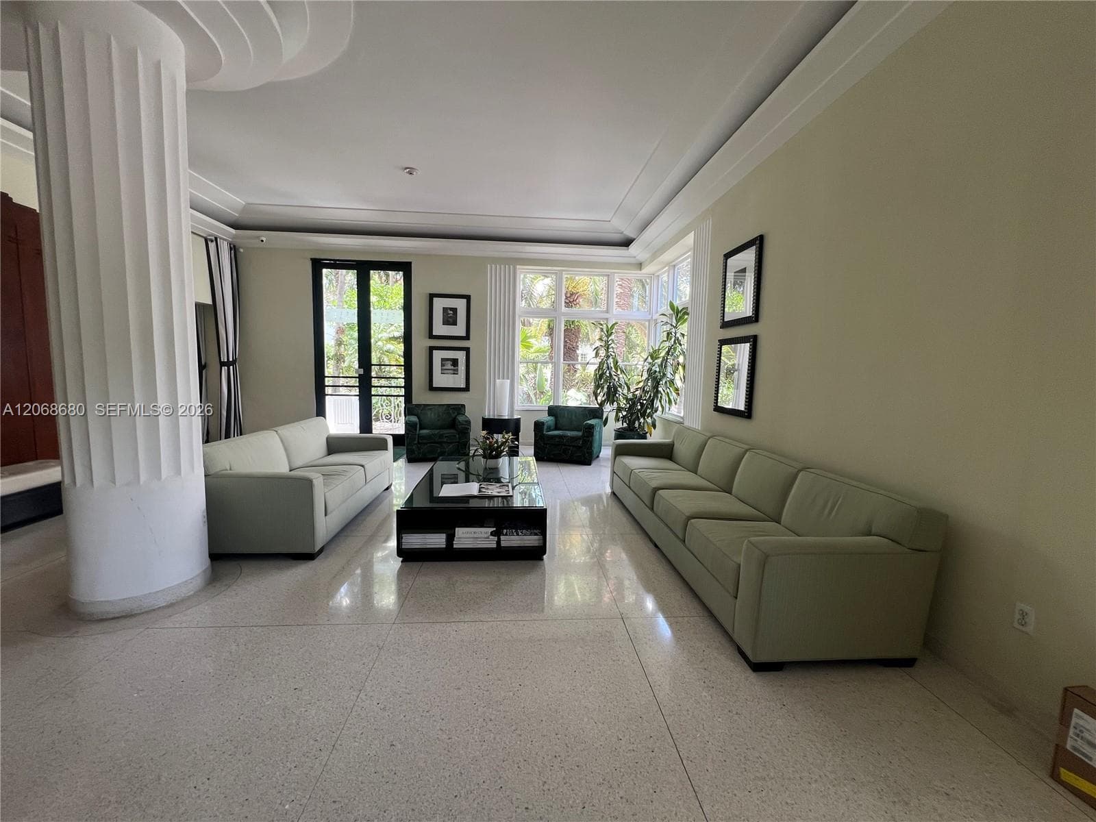 2421 Lake Pancoast Dr 4D photo 2