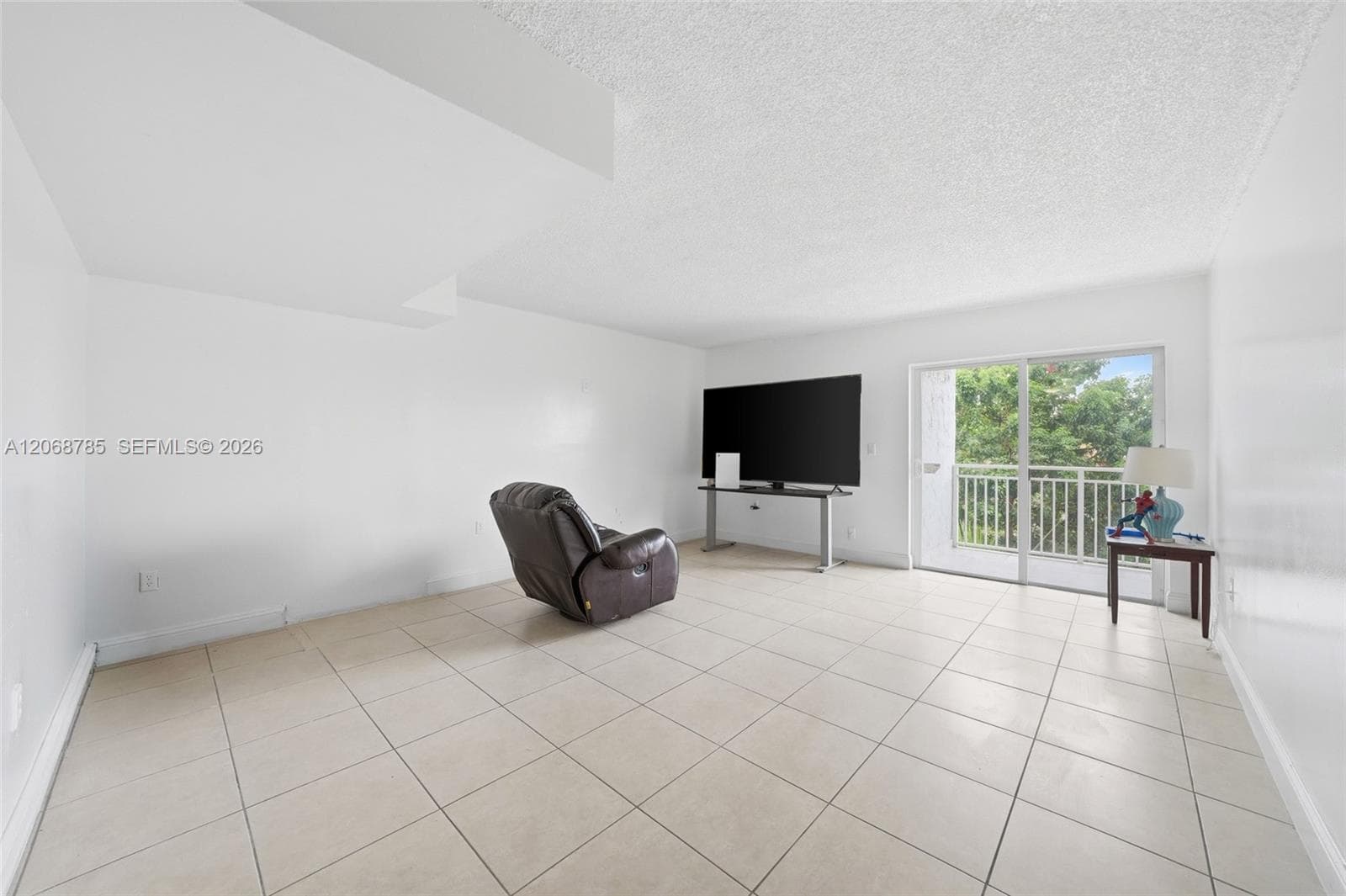 9375 Fontainebleau Blvd L301 photo 5