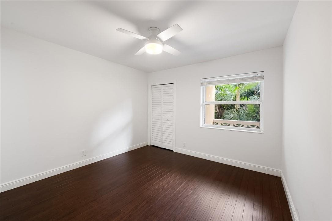 815 Middle River Drive 205 photo 15