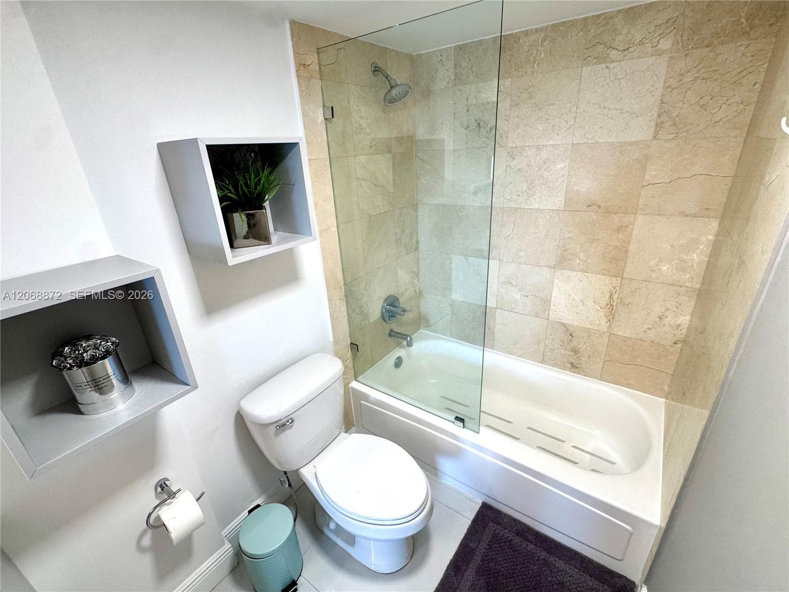 10275 Collins Ave 624 photo 23