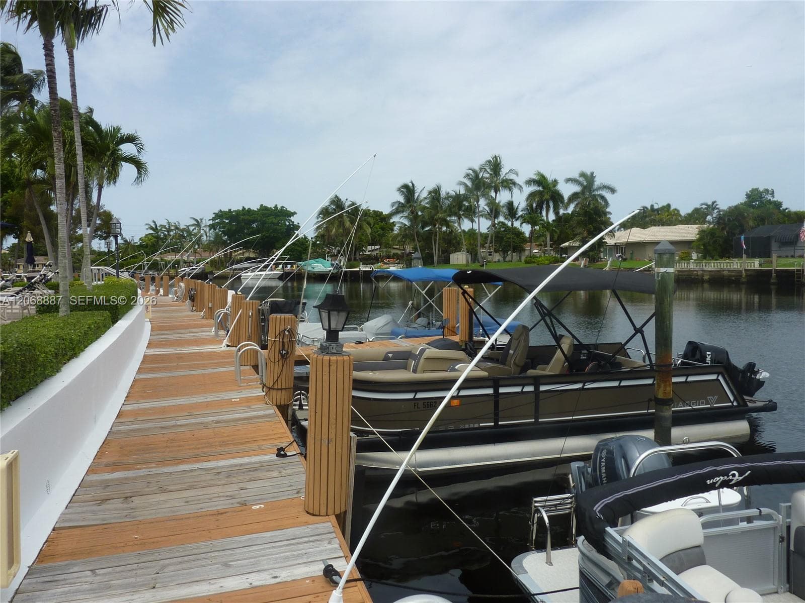 180 Cypress Club Dr 811 photo 2