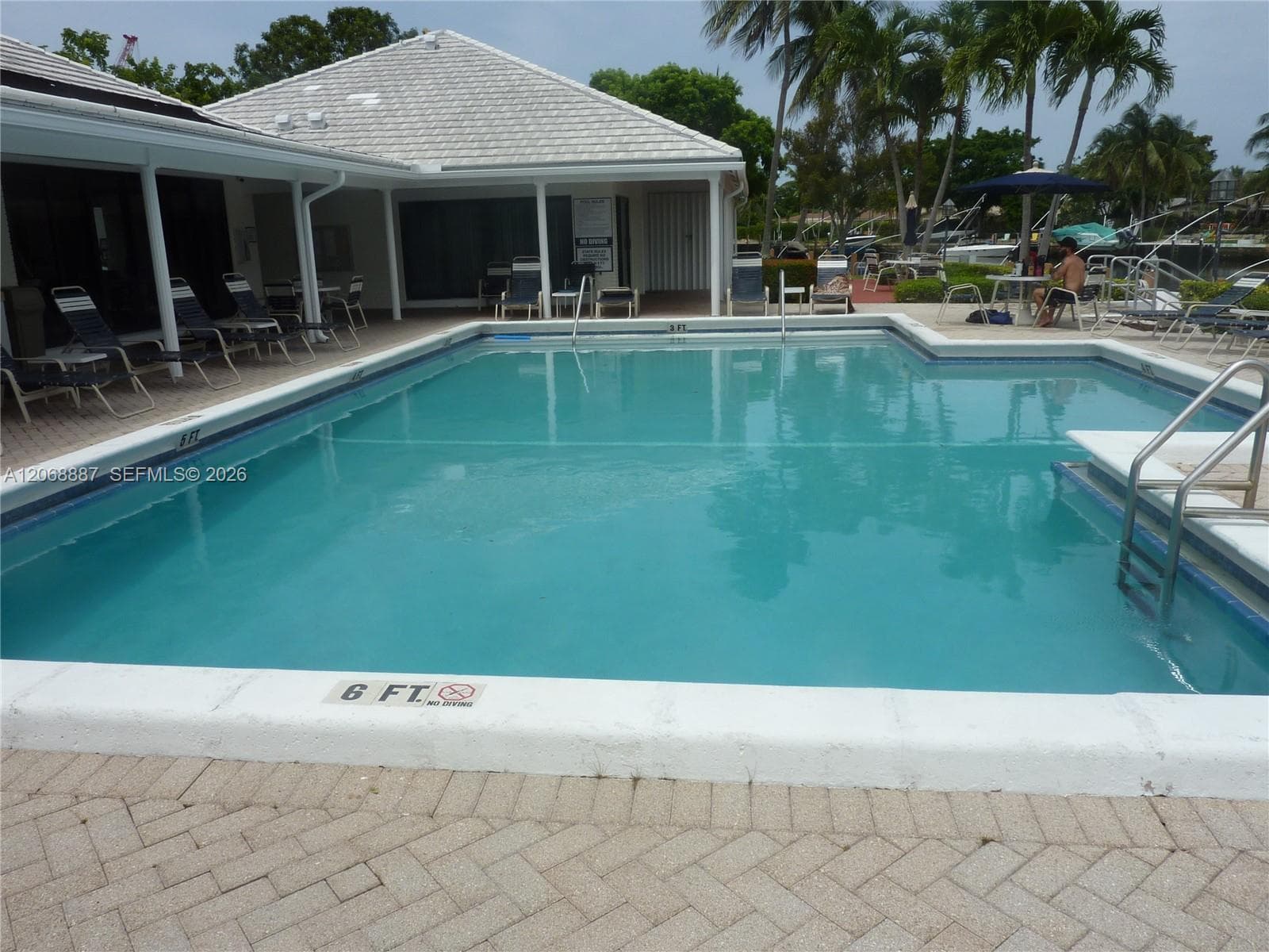 180 Cypress Club Dr 811 photo 1