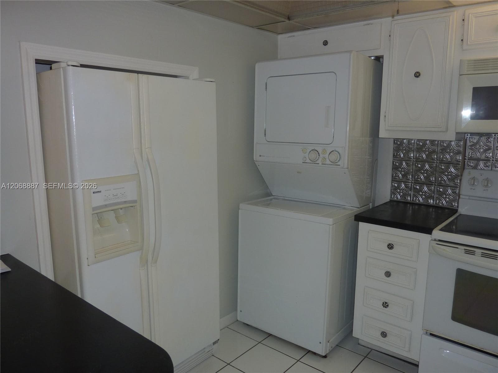 180 Cypress Club Dr 811 photo 9