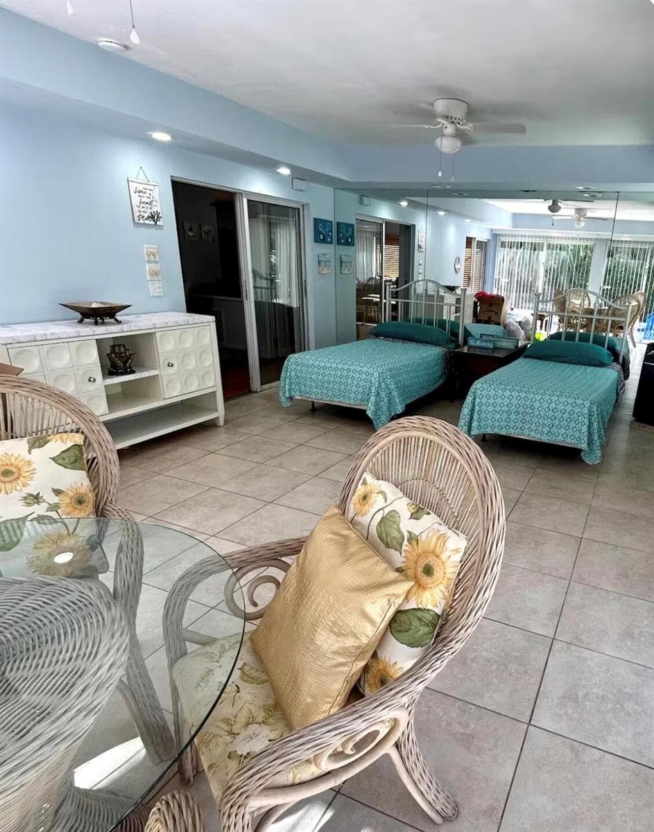 1800 E TERRA MAR Drive photo 23