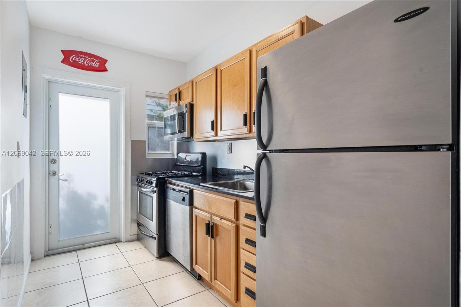 7207 Bay Dr 11 photo 16