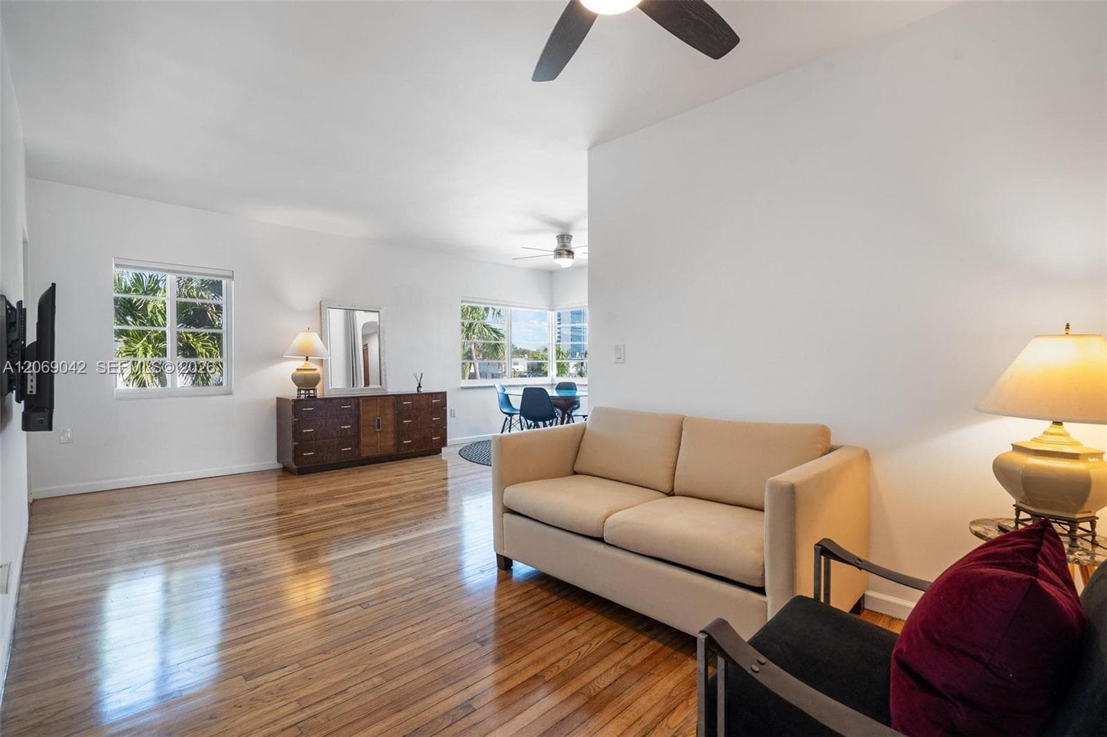 7207 Bay Dr 11 photo 15