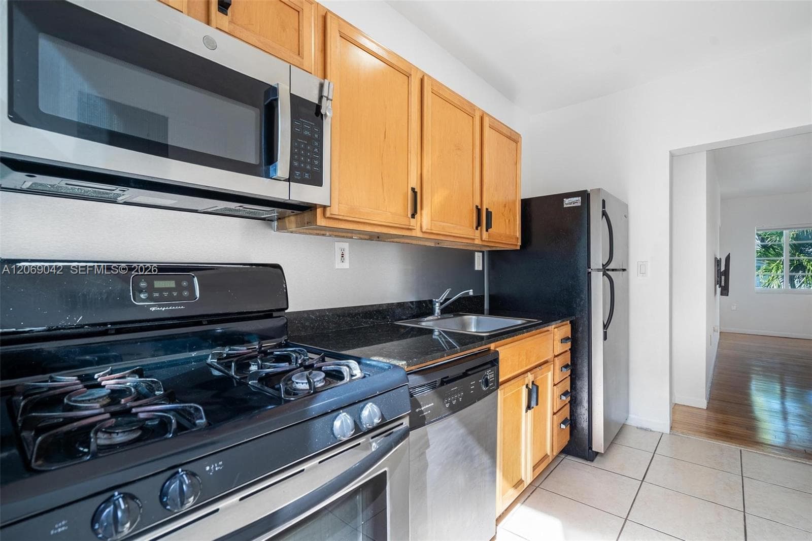 7207 Bay Dr 11 photo 19