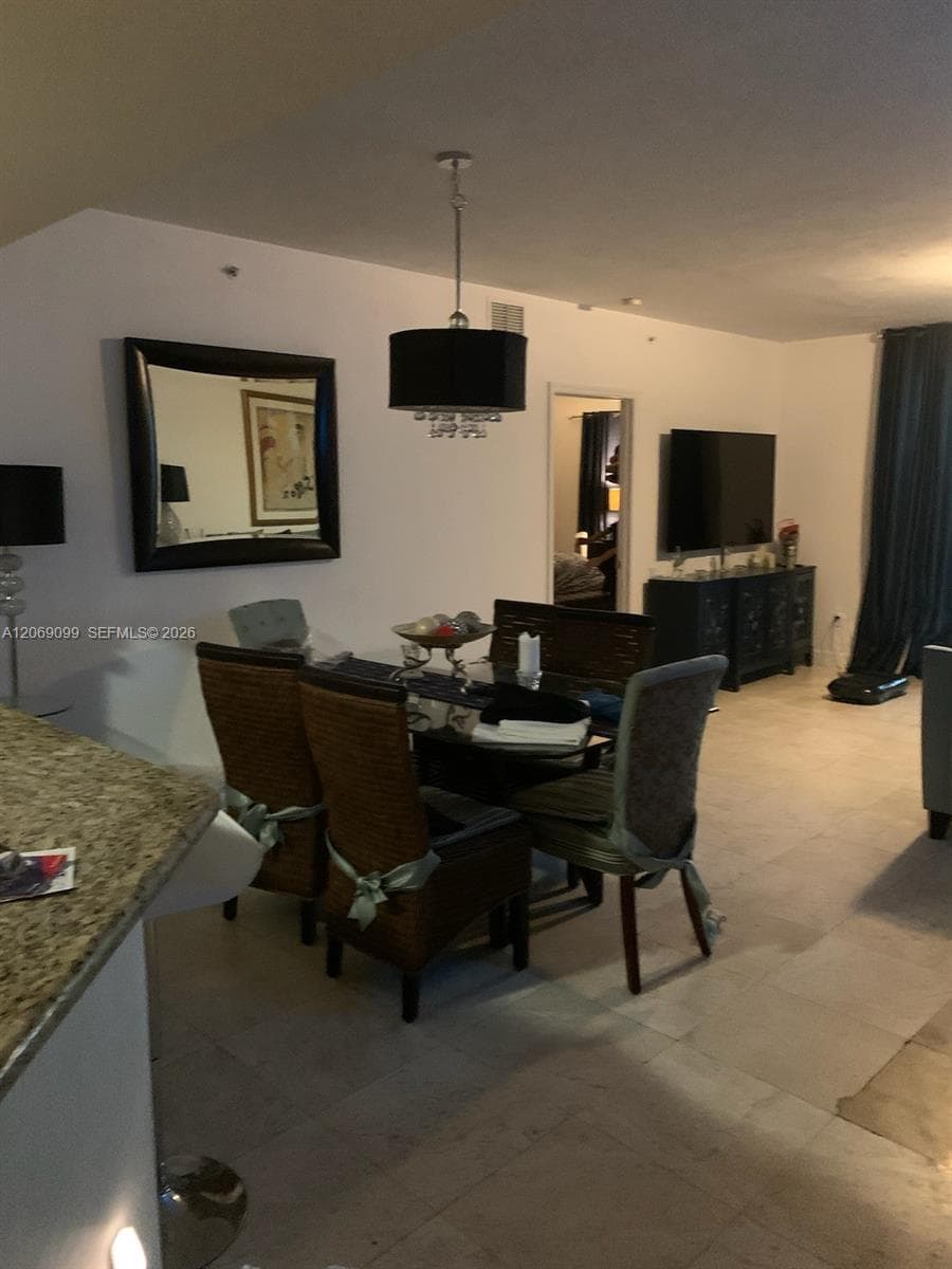 15051 Royal Oaks Ln 1005 photo 1