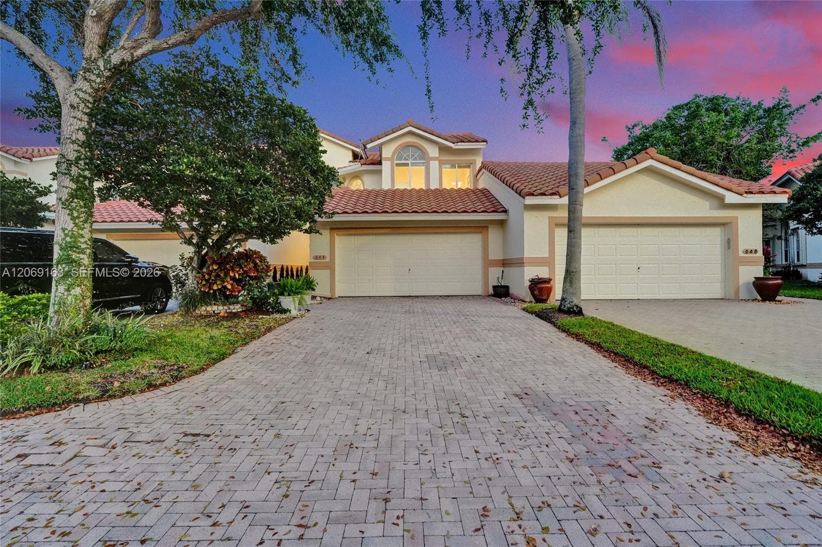 644 W Palm Aire Dr 644 photo 7